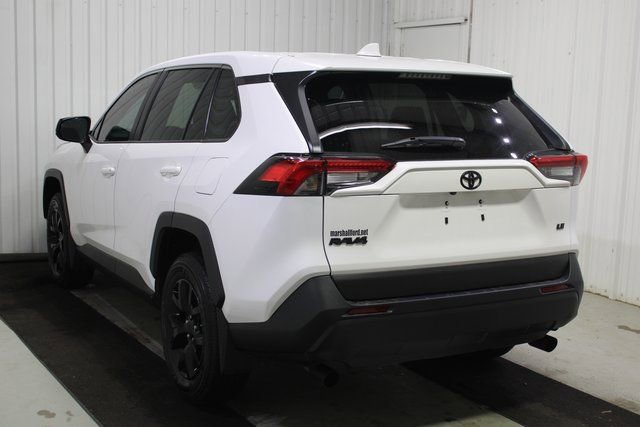 Used 2024 Toyota RAV4 LE image 4