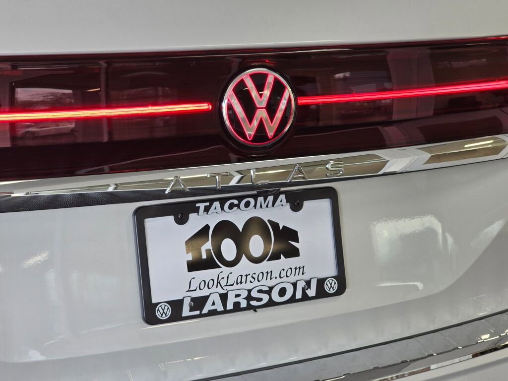 New 2026 Volkswagen Atlas SEL Premium R-Line image 16