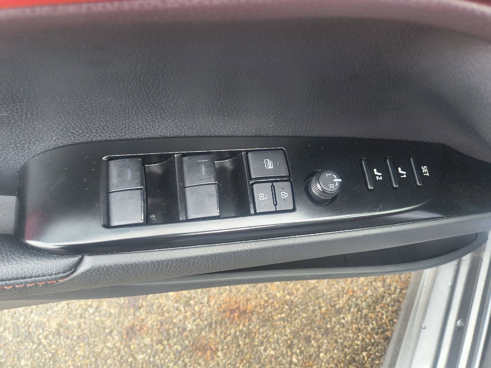 Used 2026 Toyota Camry XSE w/ Premium Plus Package image 13