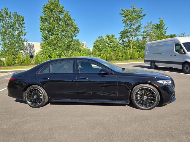 Used 2023 Mercedes-Benz S 580 4MATIC Sedan image 2