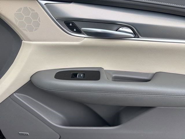 Used 2017 Cadillac XT5 Luxury w/ Driver Awareness Package image 42