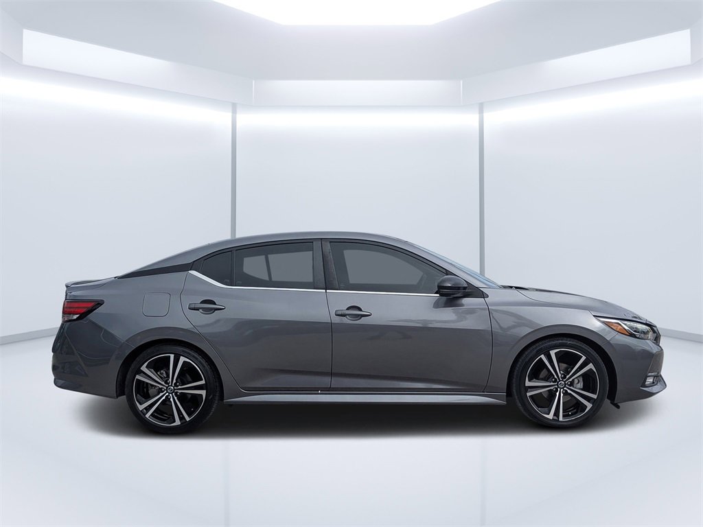Used 2023 Nissan Sentra SR w/ SR Premium Package image 2