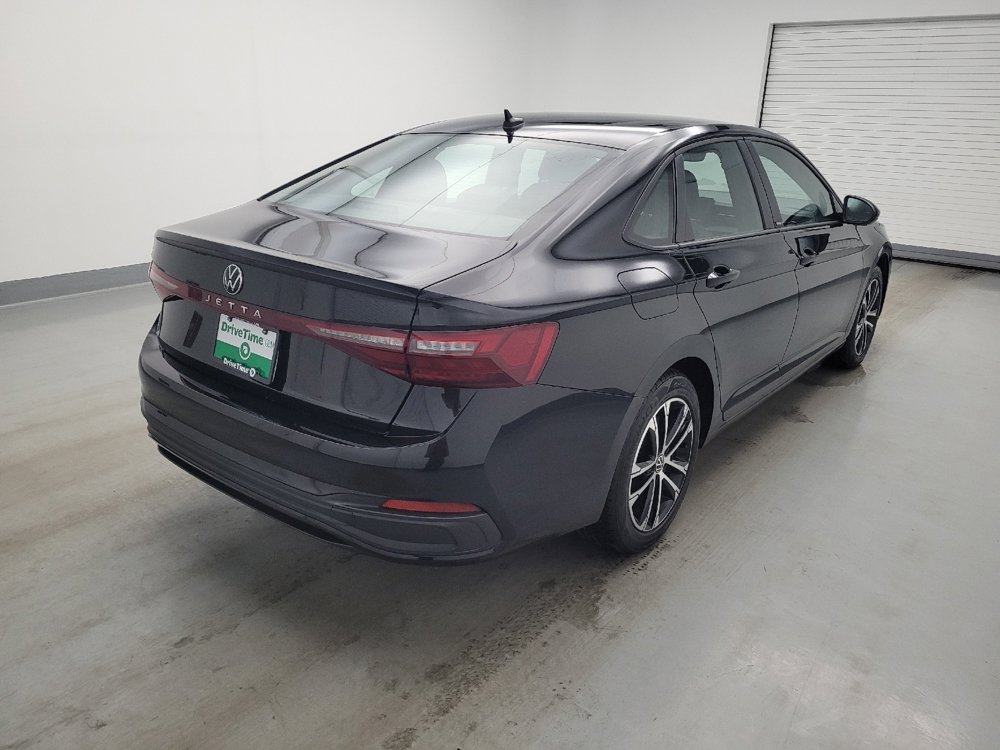 Used 2025 Volkswagen Jetta Sport FWD image 9