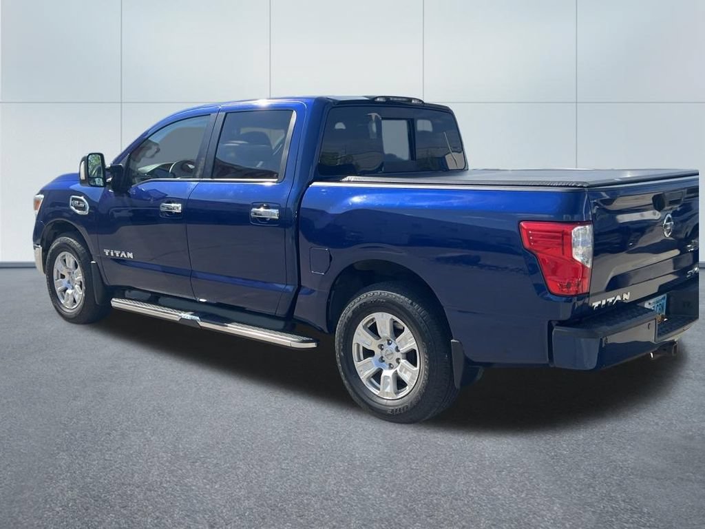 Used 2017 Nissan Titan SV AWD/4WD image 3