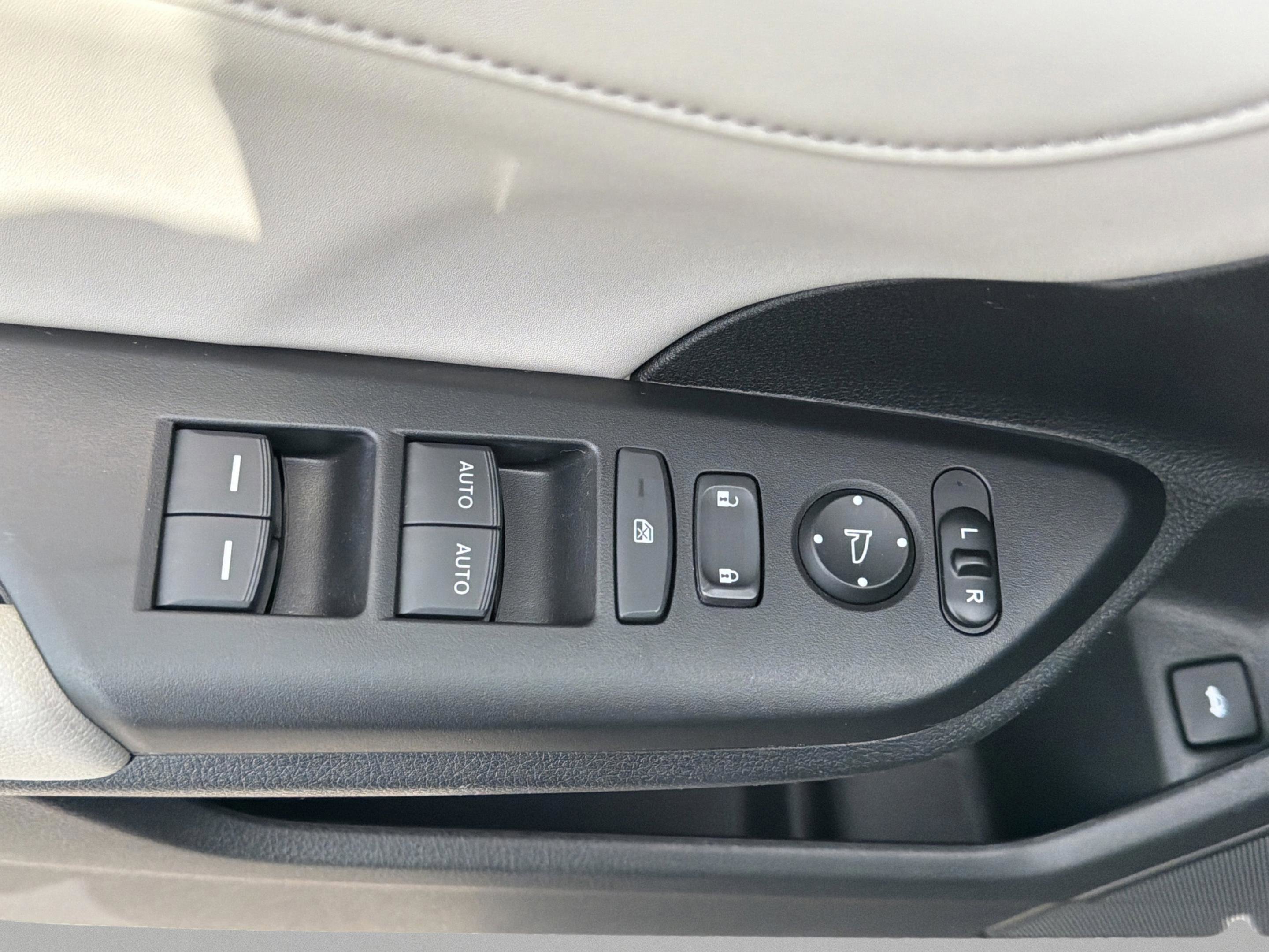 Used 2022 Honda Insight Touring image 28