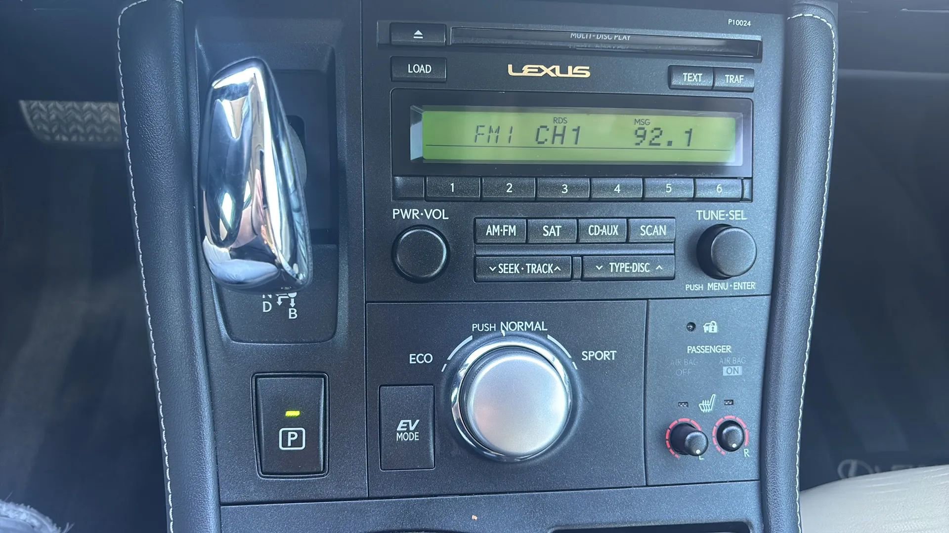 Used 2011 Lexus CT 200h image 19