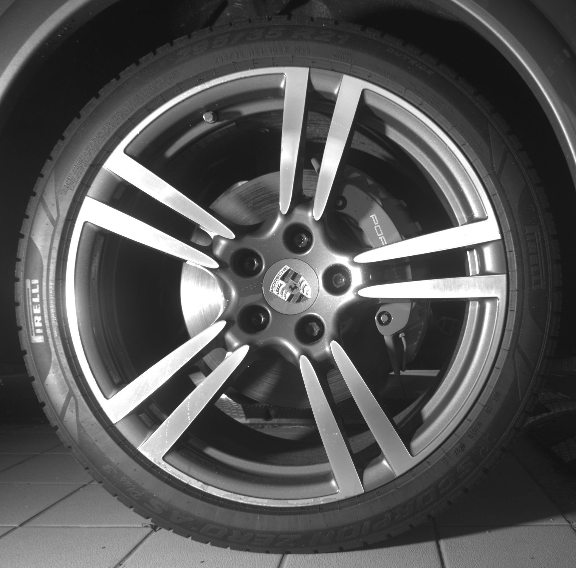 Used 2013 Porsche Cayenne GTS AWD/4WD image 18