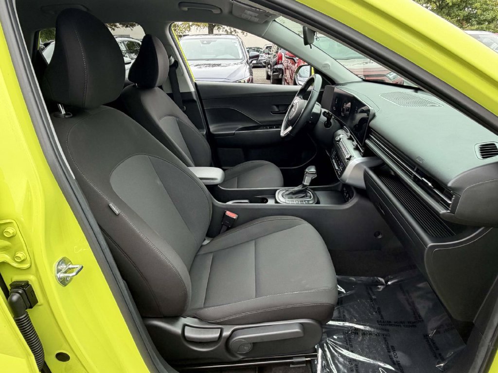 Used 2024 Hyundai Kona SEL AWD/4WD image 9