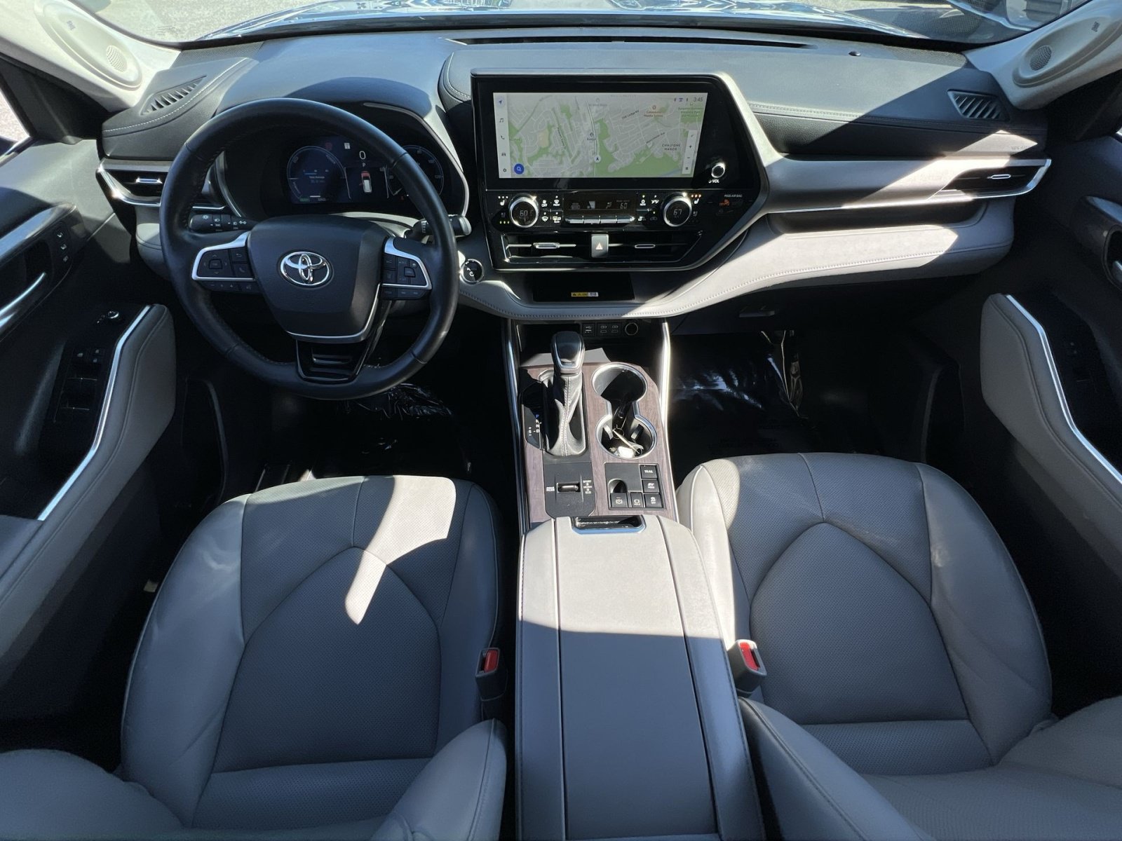Used 2023 Toyota Highlander Limited AWD/4WD image 28