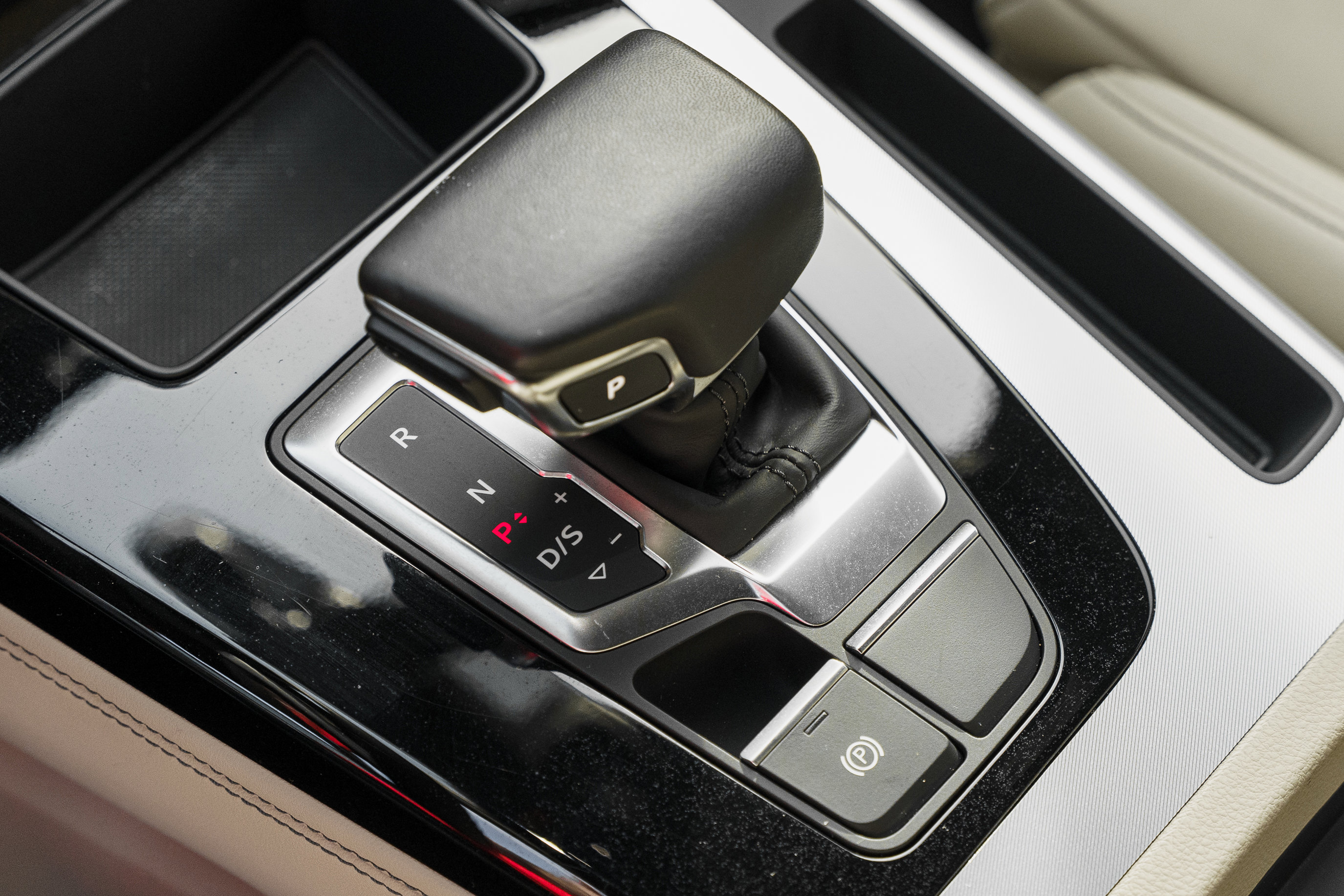 Used 2023 Audi Q5 2.0T Premium Plus w/ Premium Plus Package image 11