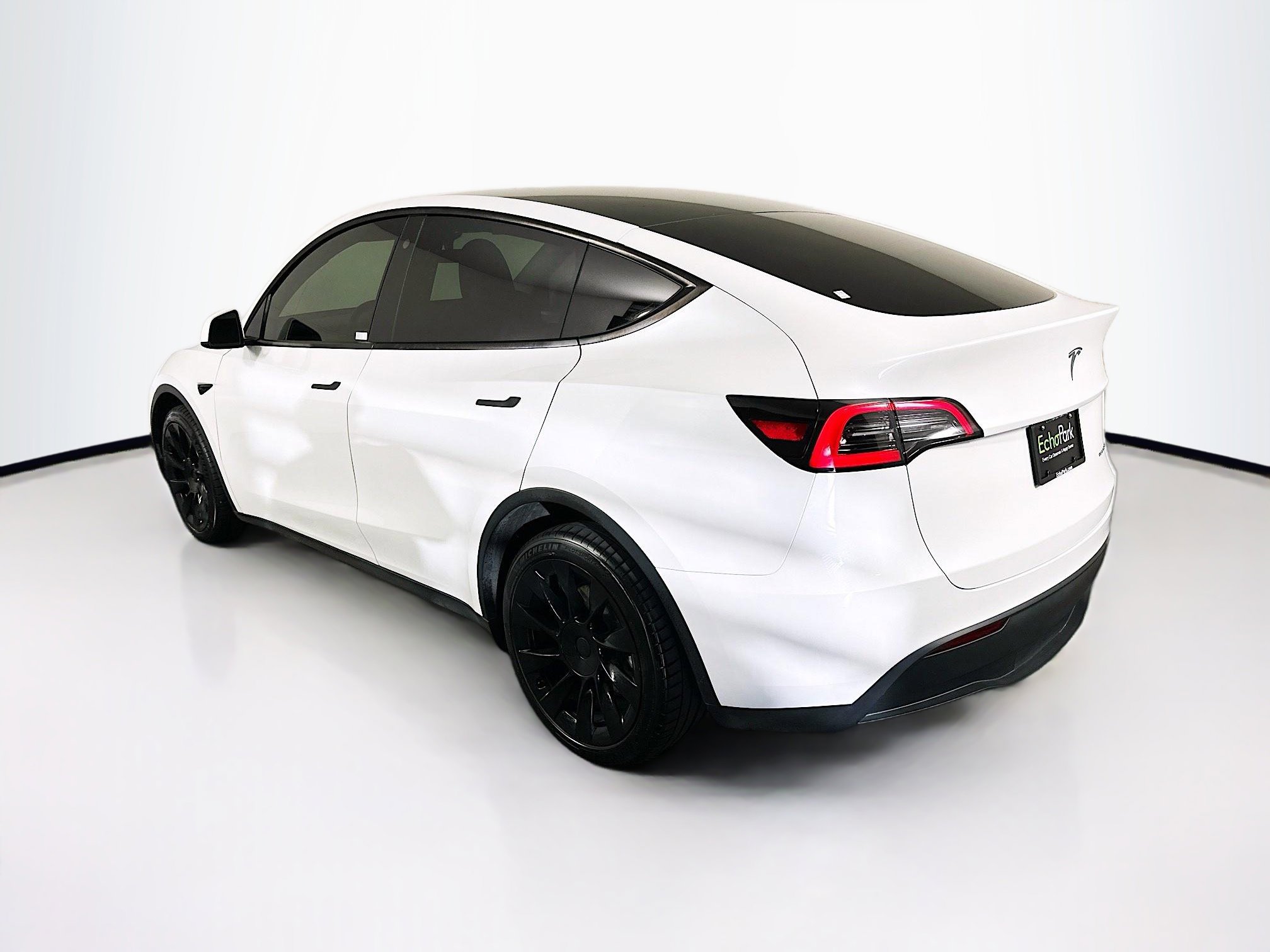 Used 2023 Tesla Model Y Long Range image 5