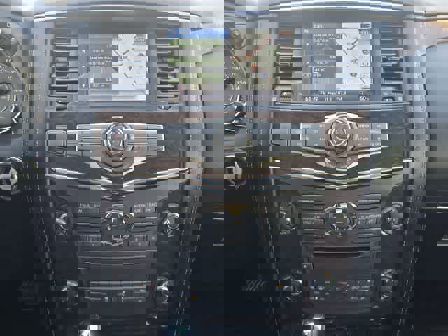 Used 2017 INFINITI QX80 2WD w/ Driver Assistance Package image 17