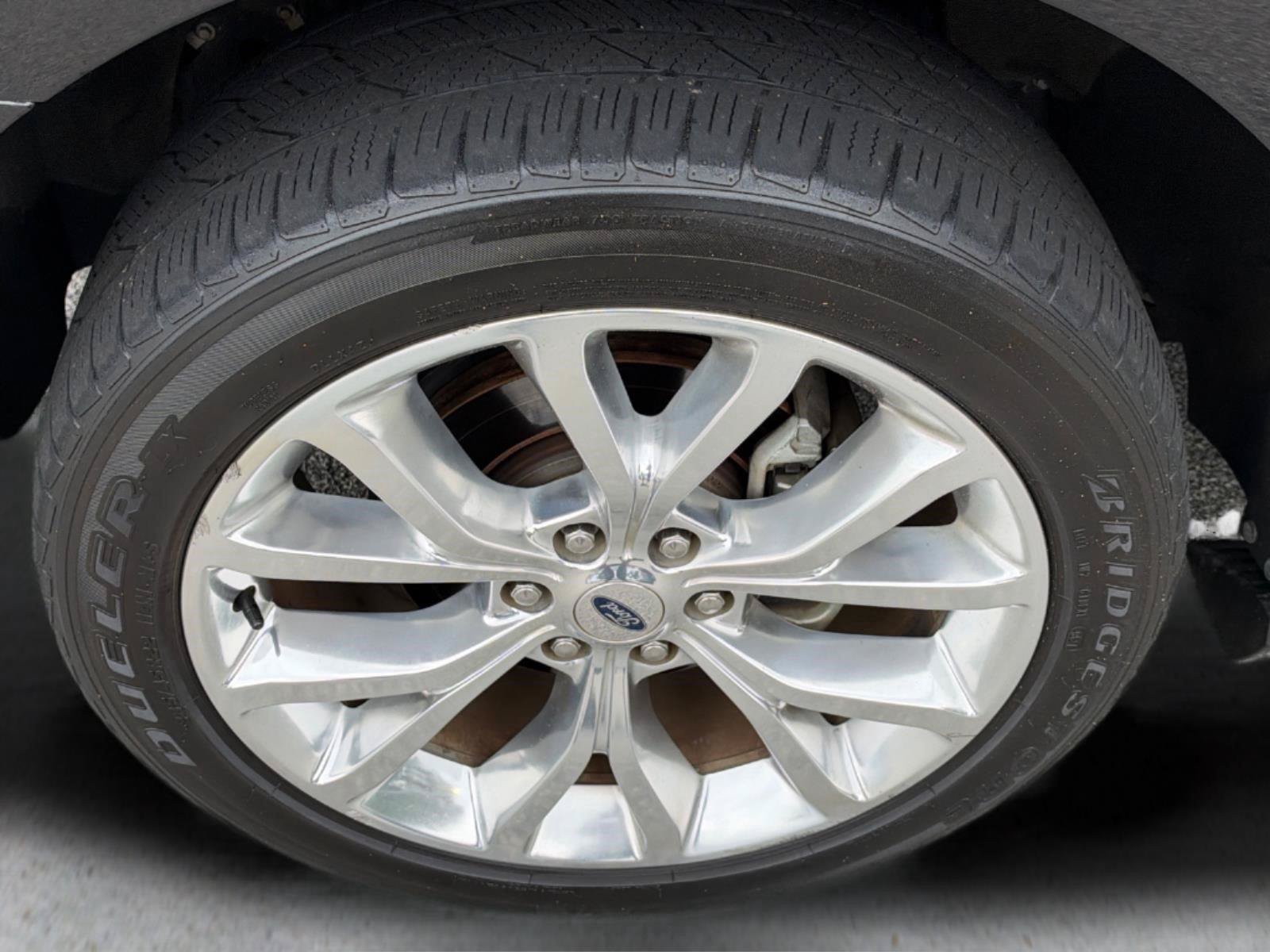 Used 2018 Ford Expedition Max Platinum AWD/4WD image 14
