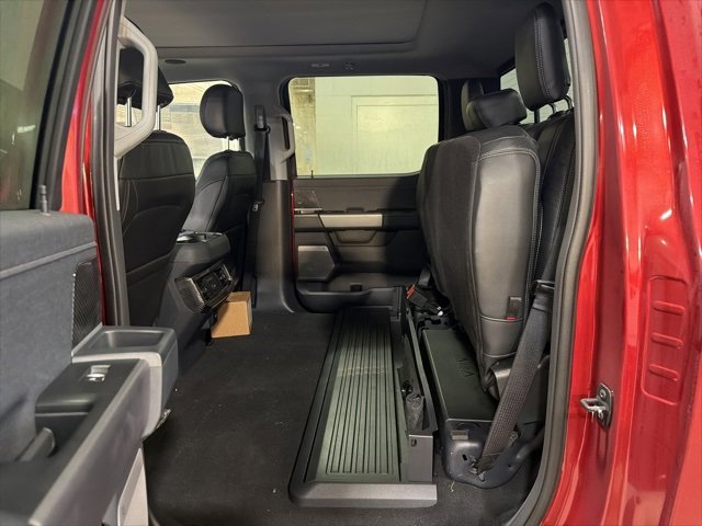 New 2026 Ford F350 Lariat w/ Black Appearance Package image 26