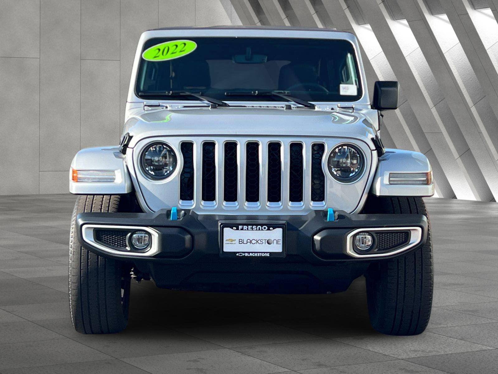 Used 2023 Jeep Wrangler Unlimited Sahara AWD/4WD image 9