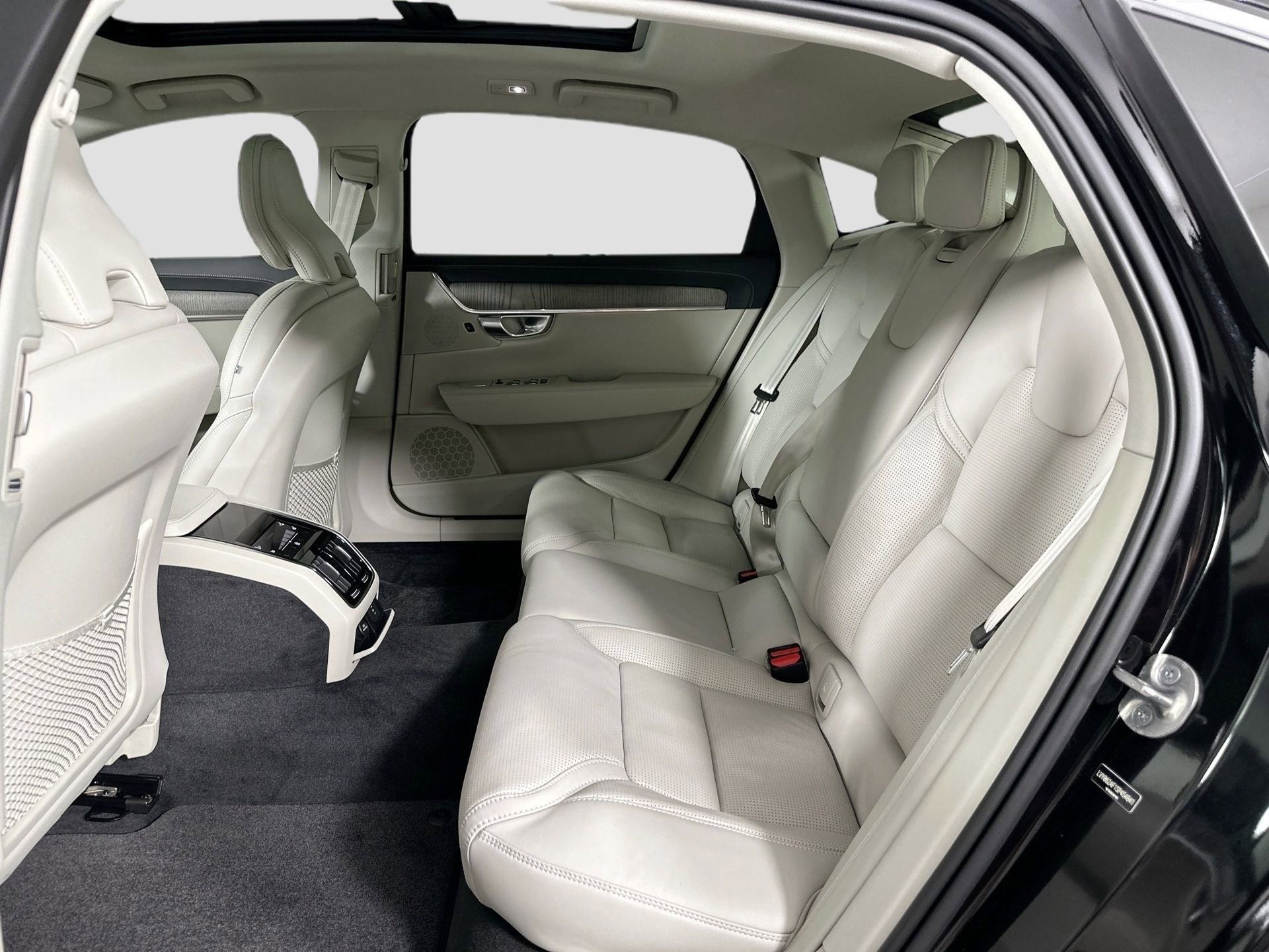 New 2025 Volvo S90 B6 Ultra w/ Lounge Package image 23