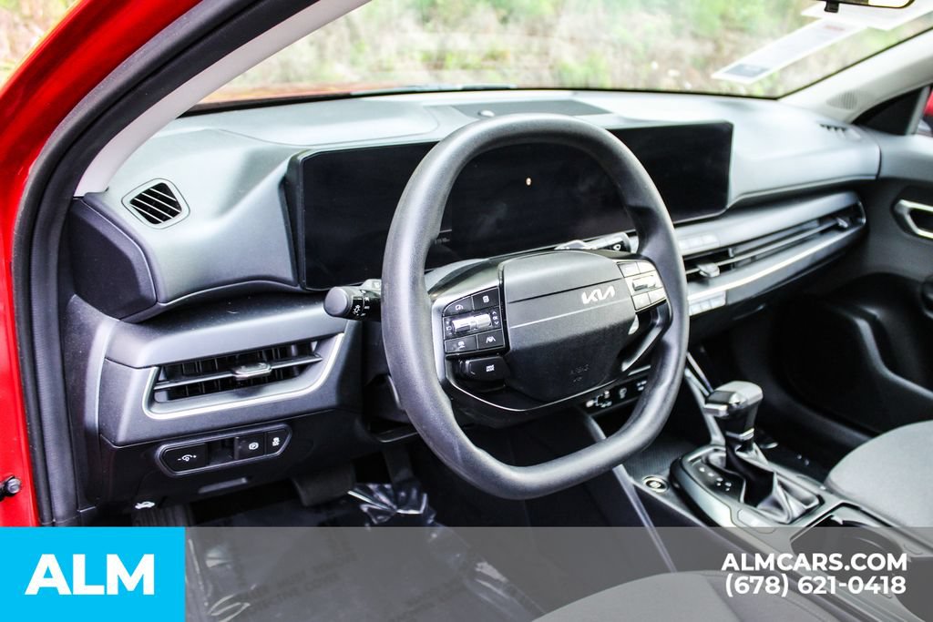 Used 2025 Kia K4 FWD image 21