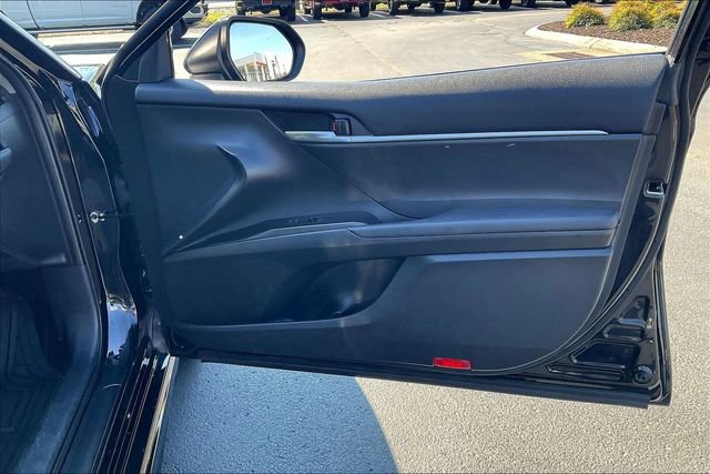 Used 2023 Toyota Camry SE FWD image 24