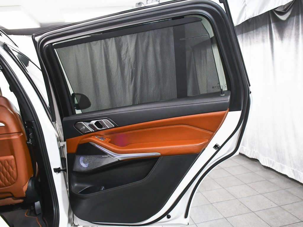 Used 2024 BMW ALPINA XB7 image 17