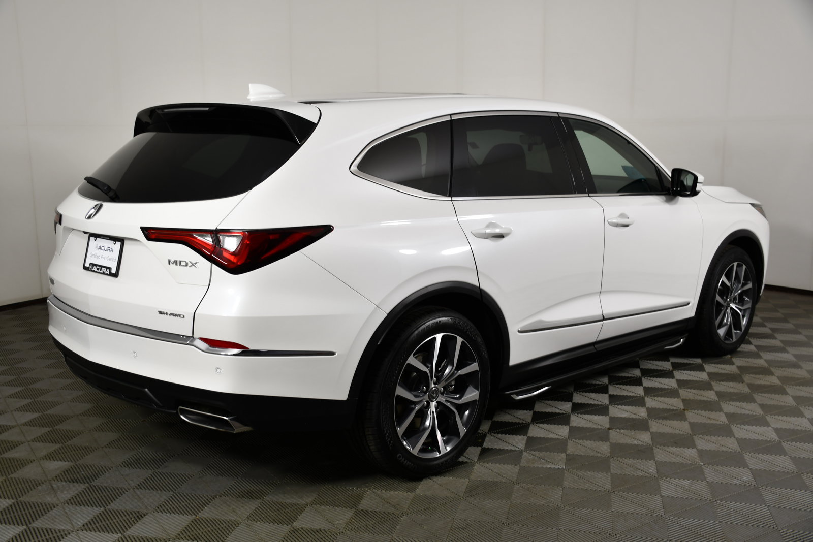 Certified 2024 Acura MDX SH-AWD w/ Technology Package image 6