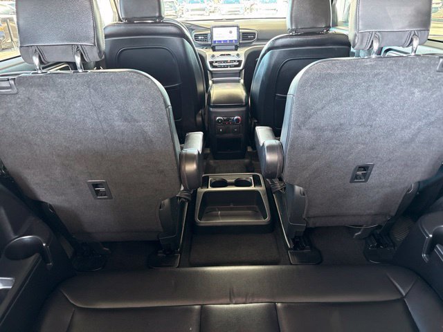 Used 2020 Ford Explorer XLT w/ Equipment Group 202A AWD/4WD image 35