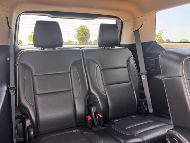 Used 2017 GMC Acadia Denali w/ Technology Package AWD/4WD image 30