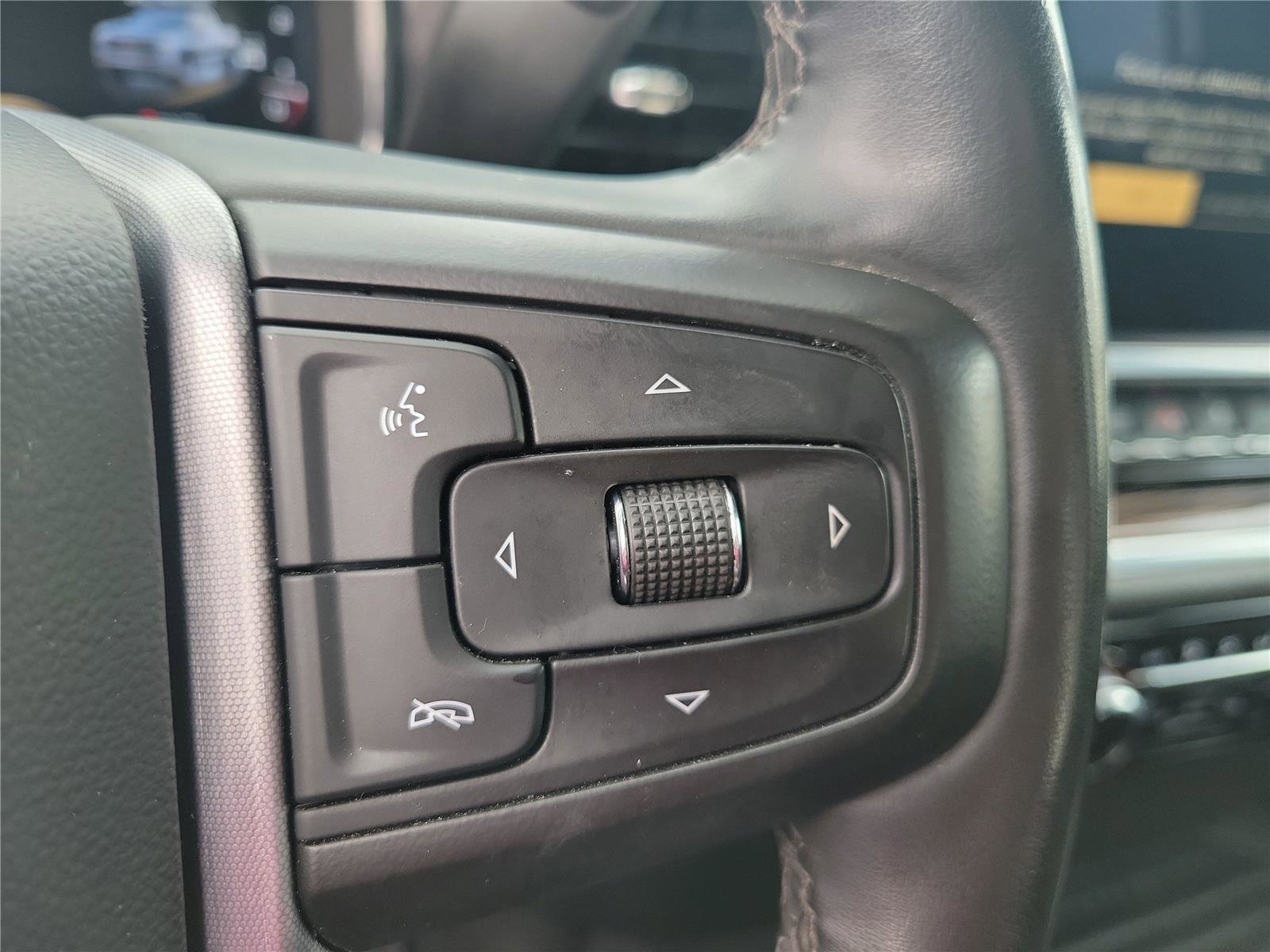 Used 2023 GMC Sierra 1500 Elevation image 23