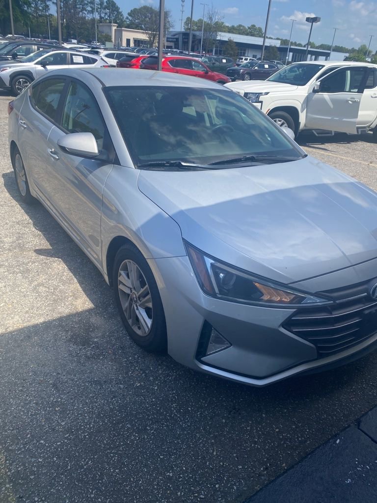 Used 2020 Hyundai Elantra SEL image 2