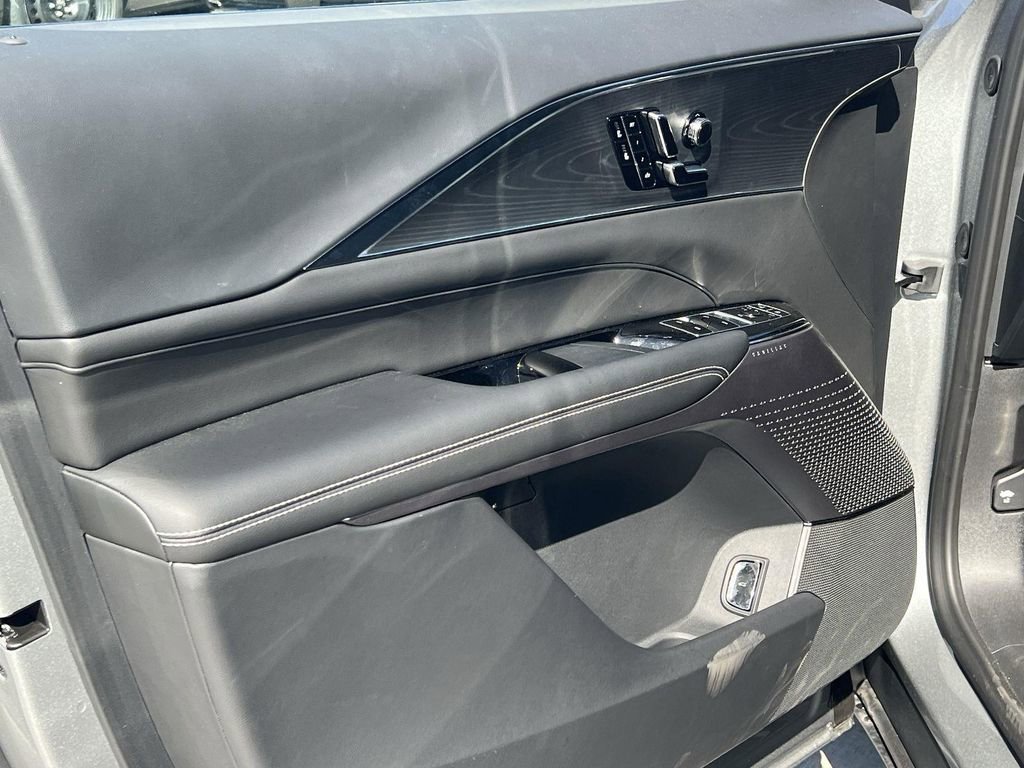 New 2026 Cadillac Lyriq Sport image 10