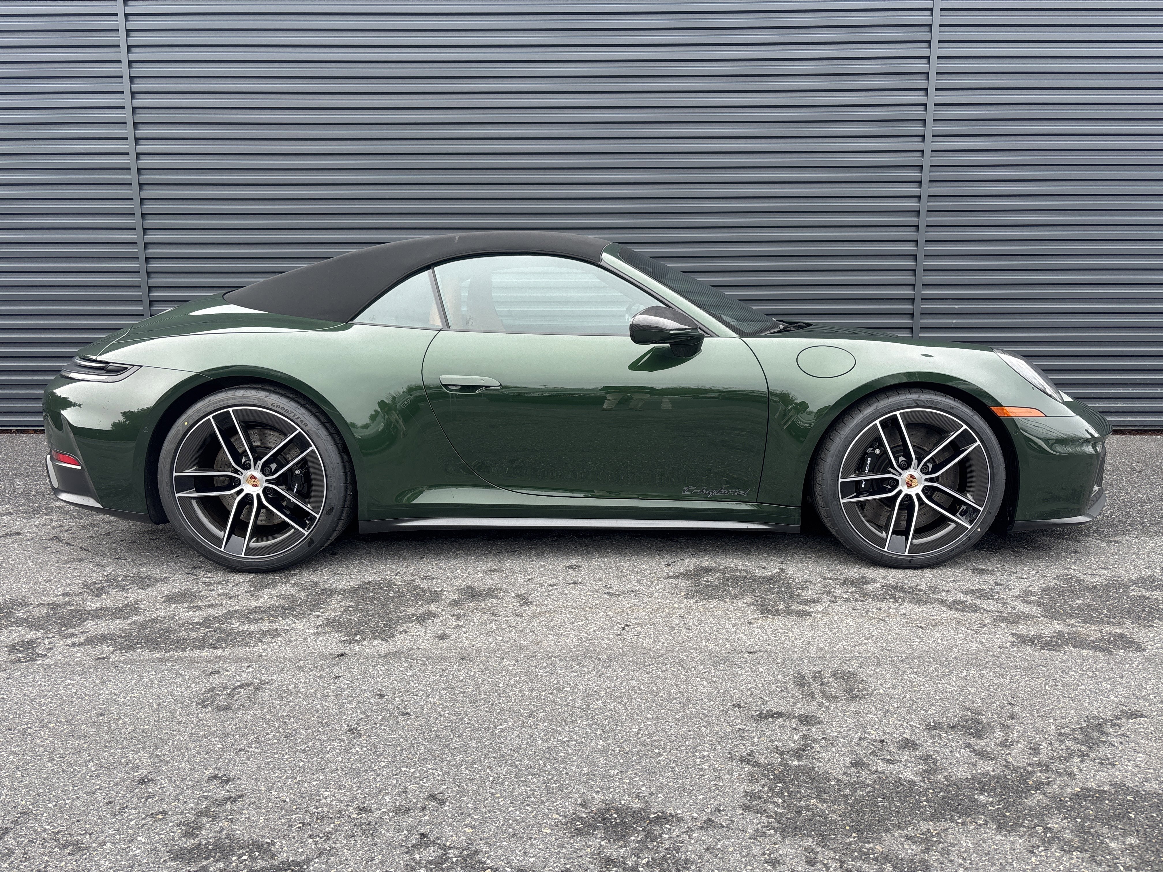 New 2026 Porsche 911 Carrera 4 GTS image 10