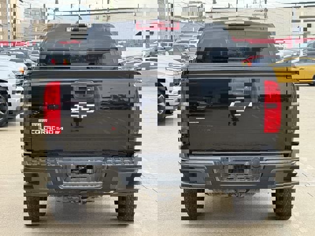 Used 2017 Chevrolet Colorado Z71 w/ Z71 Midnight Edition AWD/4WD image 5