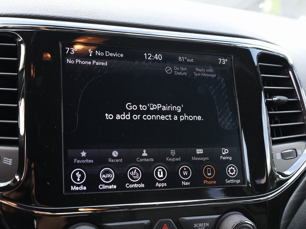 Used 2021 Jeep Grand Cherokee Laredo X image 28