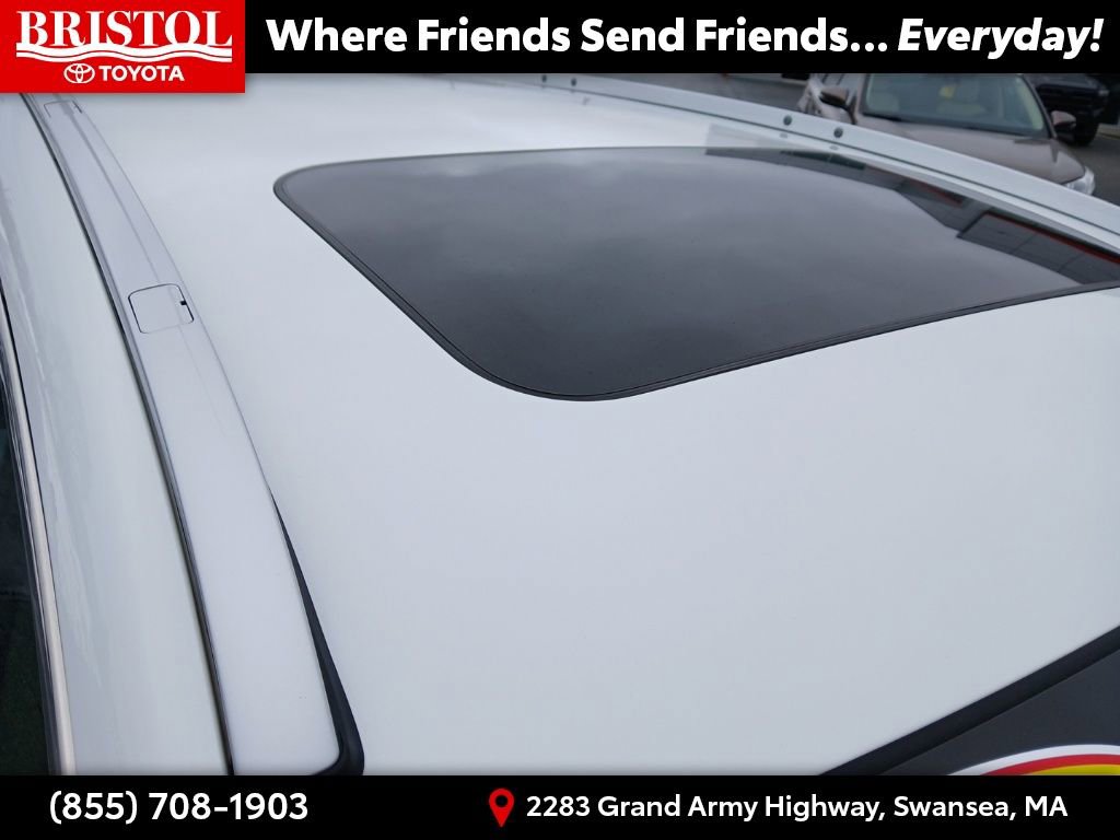 Used 2022 Honda CR-V Touring image 9