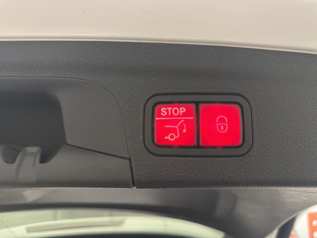 Used 2022 Mercedes-Benz GLE 350 4MATIC image 25