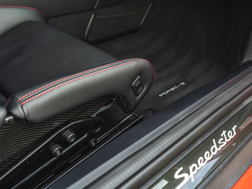 Used 2019 Porsche 911 Speedster image 36