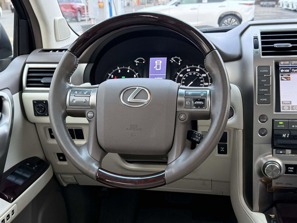 Used 2019 Lexus GX 460 Premium image 9