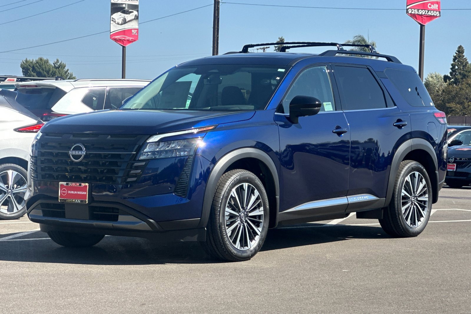 New 2026 Nissan Pathfinder Platinum AWD/4WD image 8