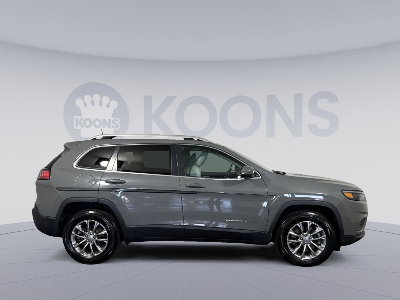 Used 2020 Jeep Cherokee Latitude Lux w/ Comfort/Convenience Group AWD/4WD image 8