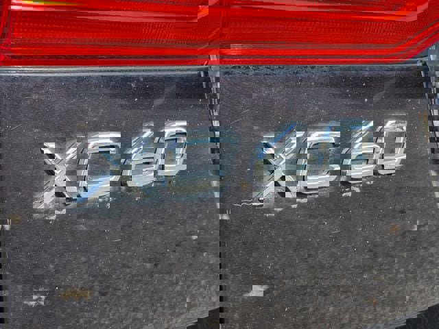 Certified 2022 Volvo XC60 B5 Momentum AWD/4WD image 17