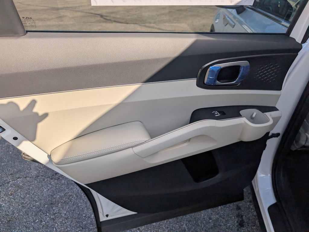 New 2026 Kia Sorento S AWD/4WD image 10