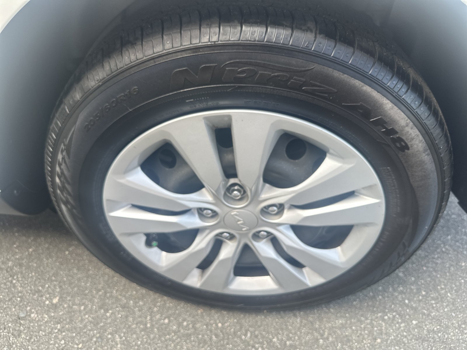 Used 2024 Kia Soul LX FWD image 31
