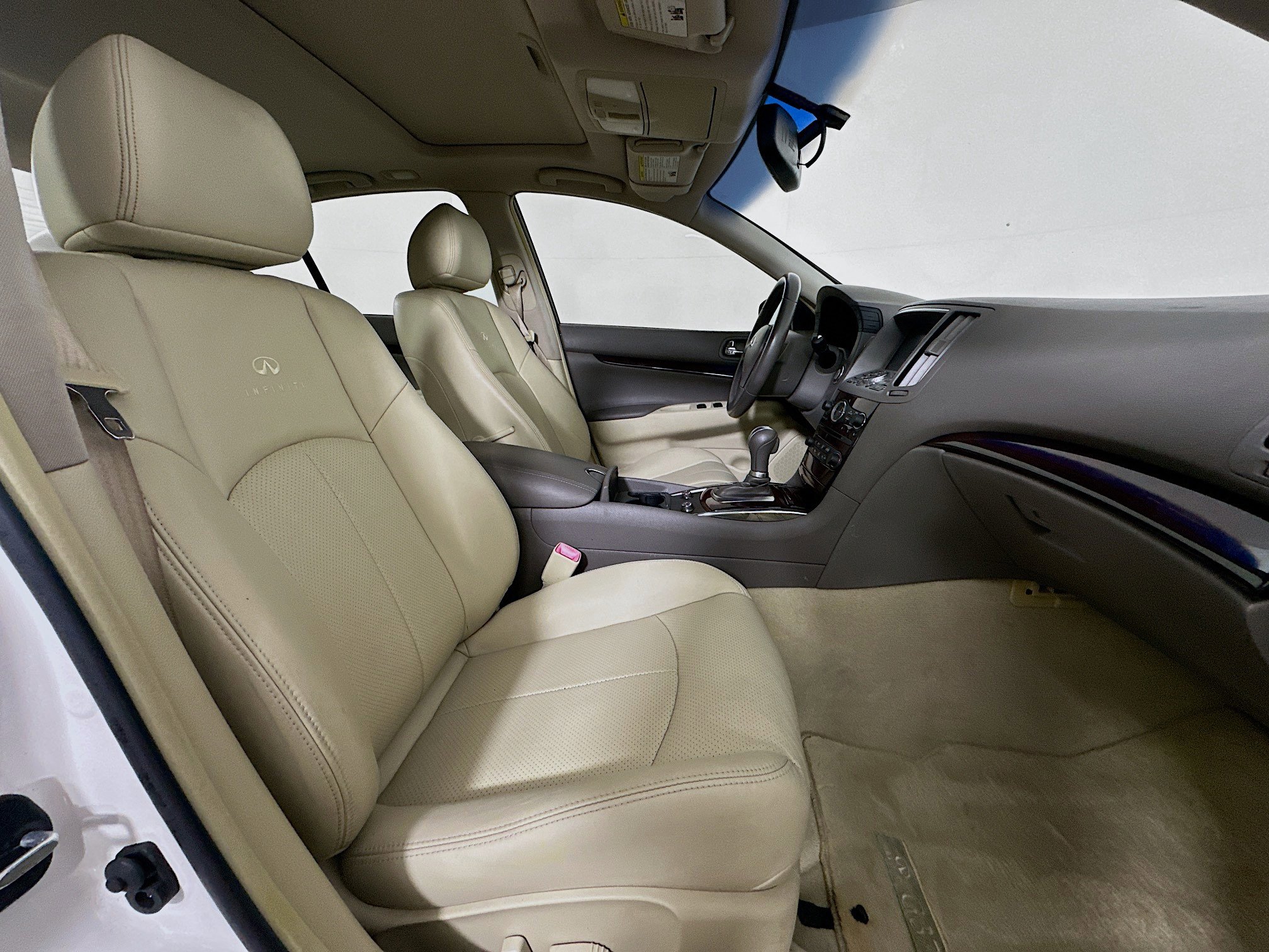 Used 2013 INFINITI G37 Journey w/ Premium Pkg image 31