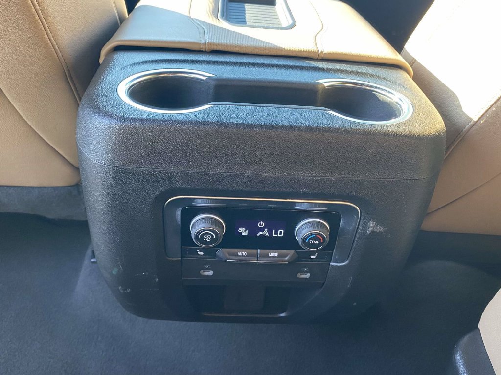 Used 2024 Chevrolet Tahoe Premier AWD/4WD image 11