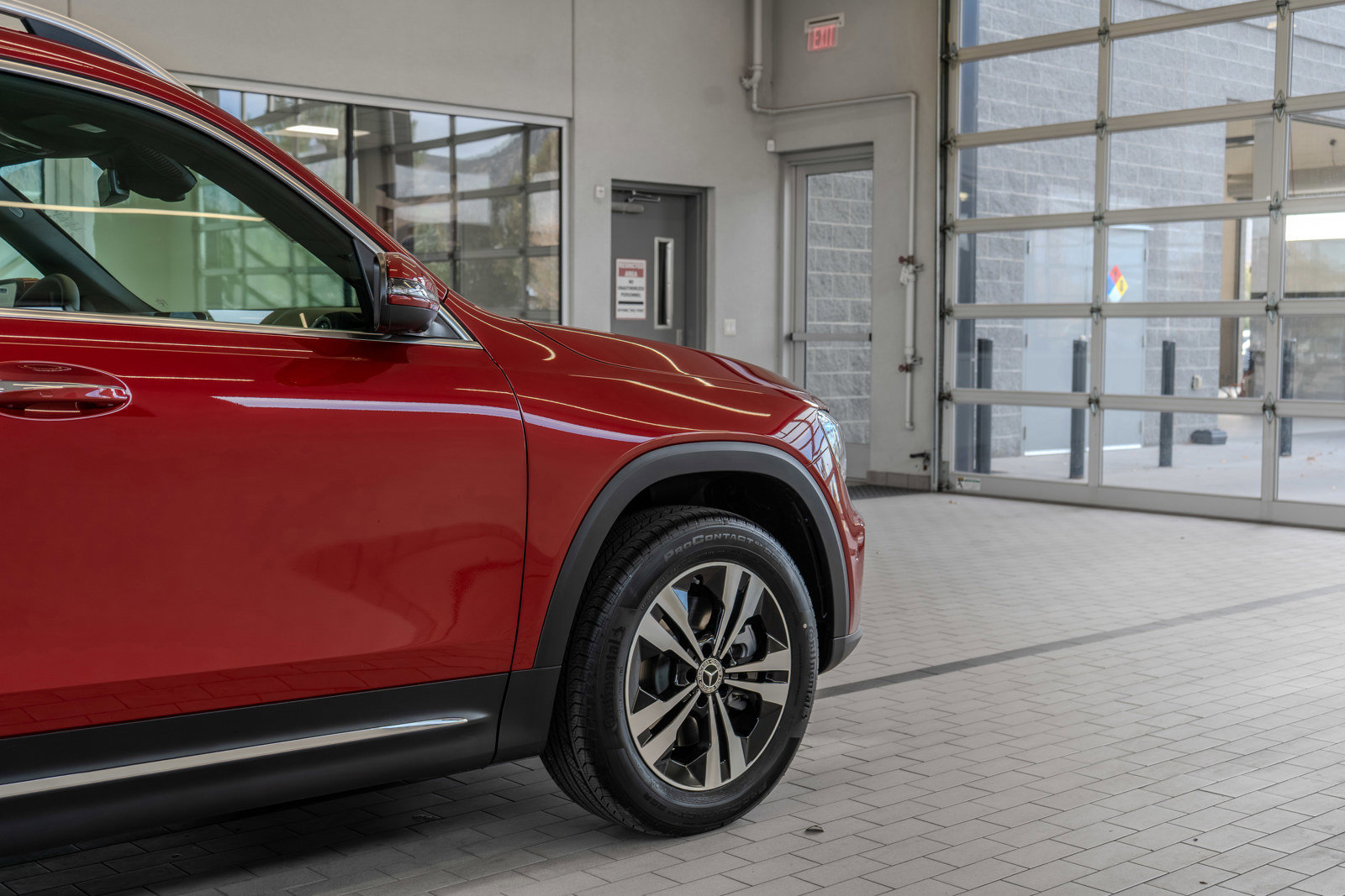 New 2026 Mercedes-Benz GLB 250 4MATIC image 30