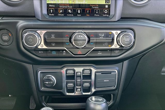 Used 2023 Jeep Wrangler Unlimited Sahara image 15