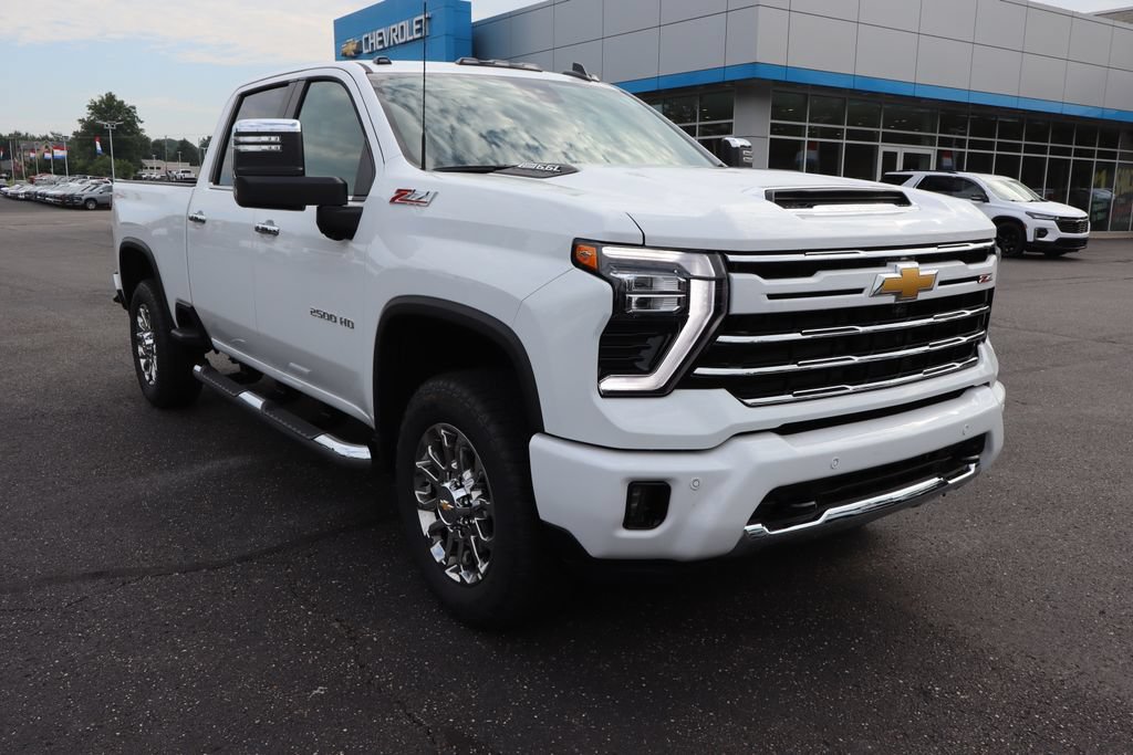 New 2026 Chevrolet Silverado 2500 LT w/ Z71 Chrome Sport Edition AWD/4WD image 2
