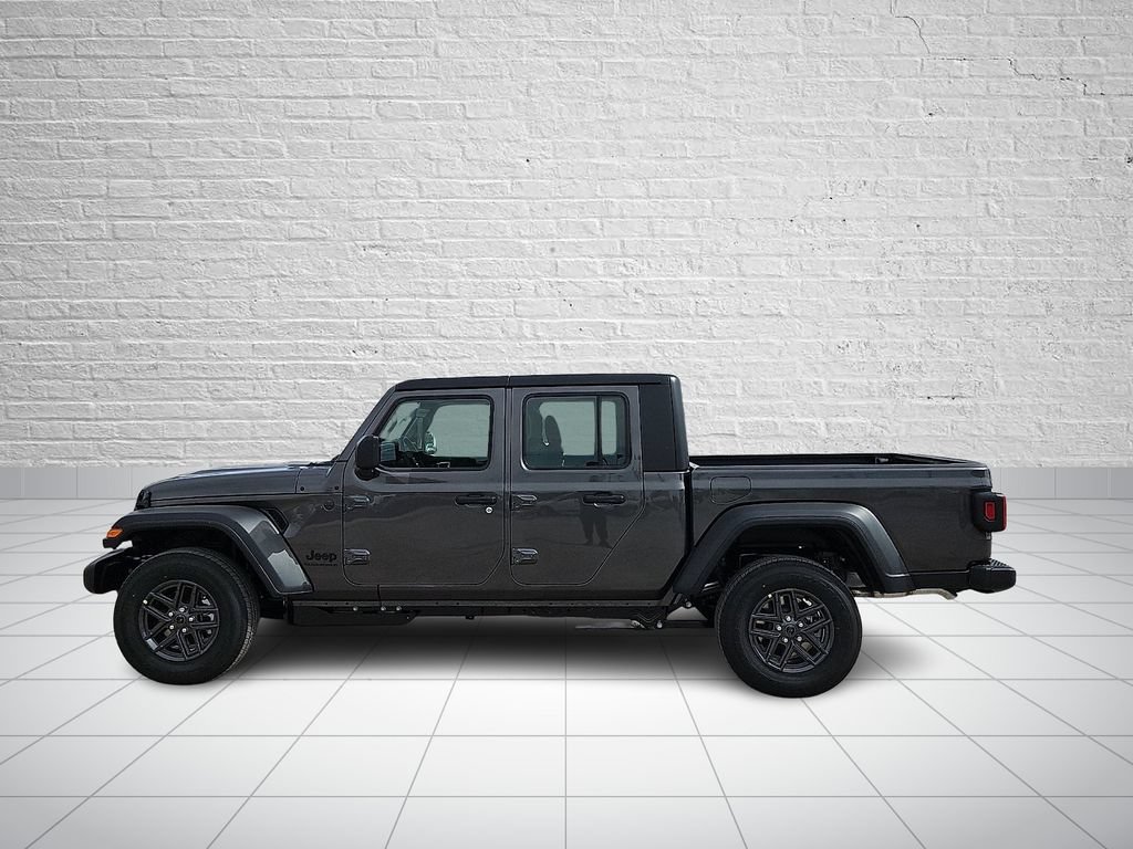 New 2026 Jeep Gladiator Sport AWD/4WD image 2