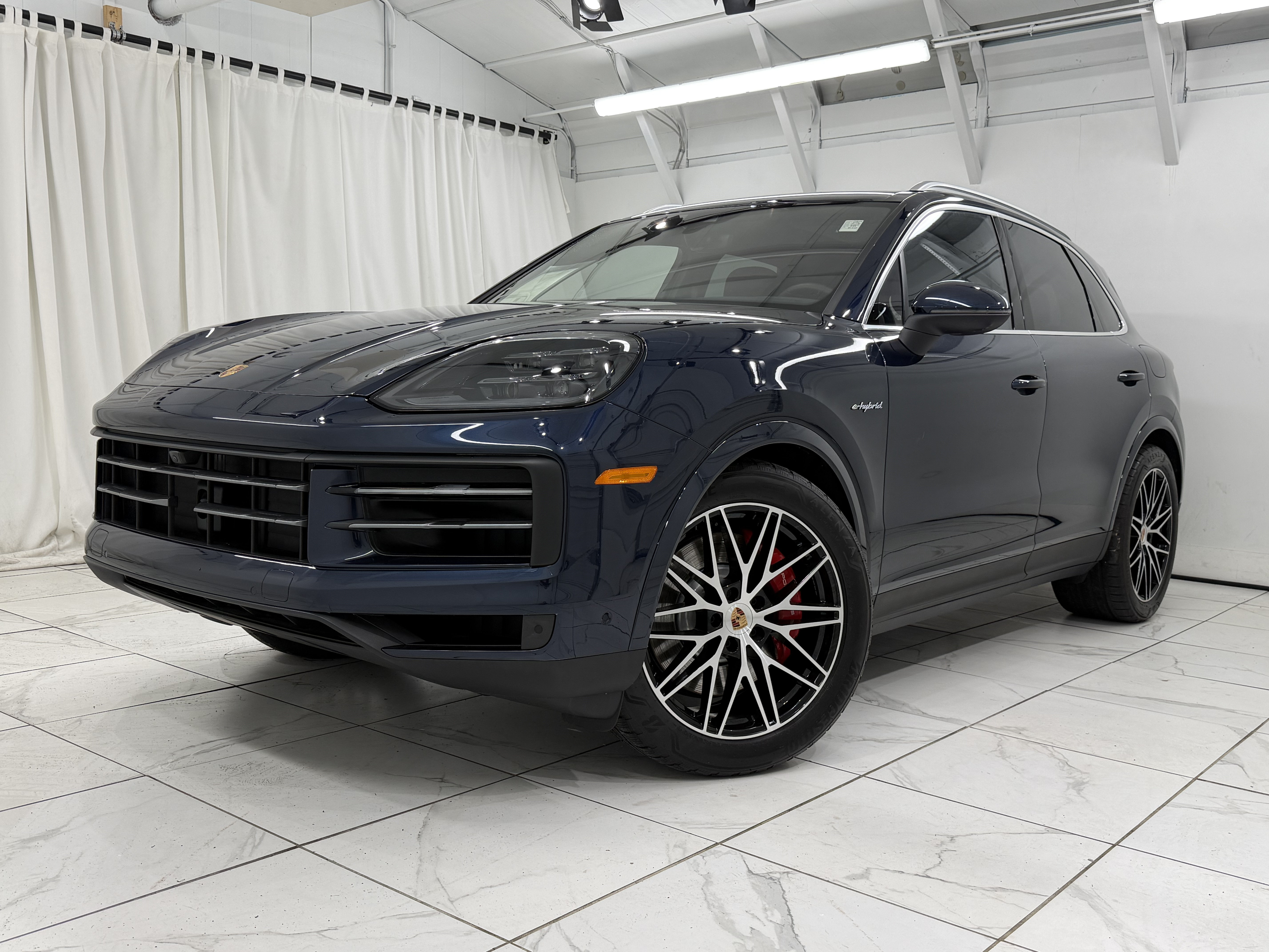 Certified 2026 Porsche Cayenne S AWD/4WD image 7