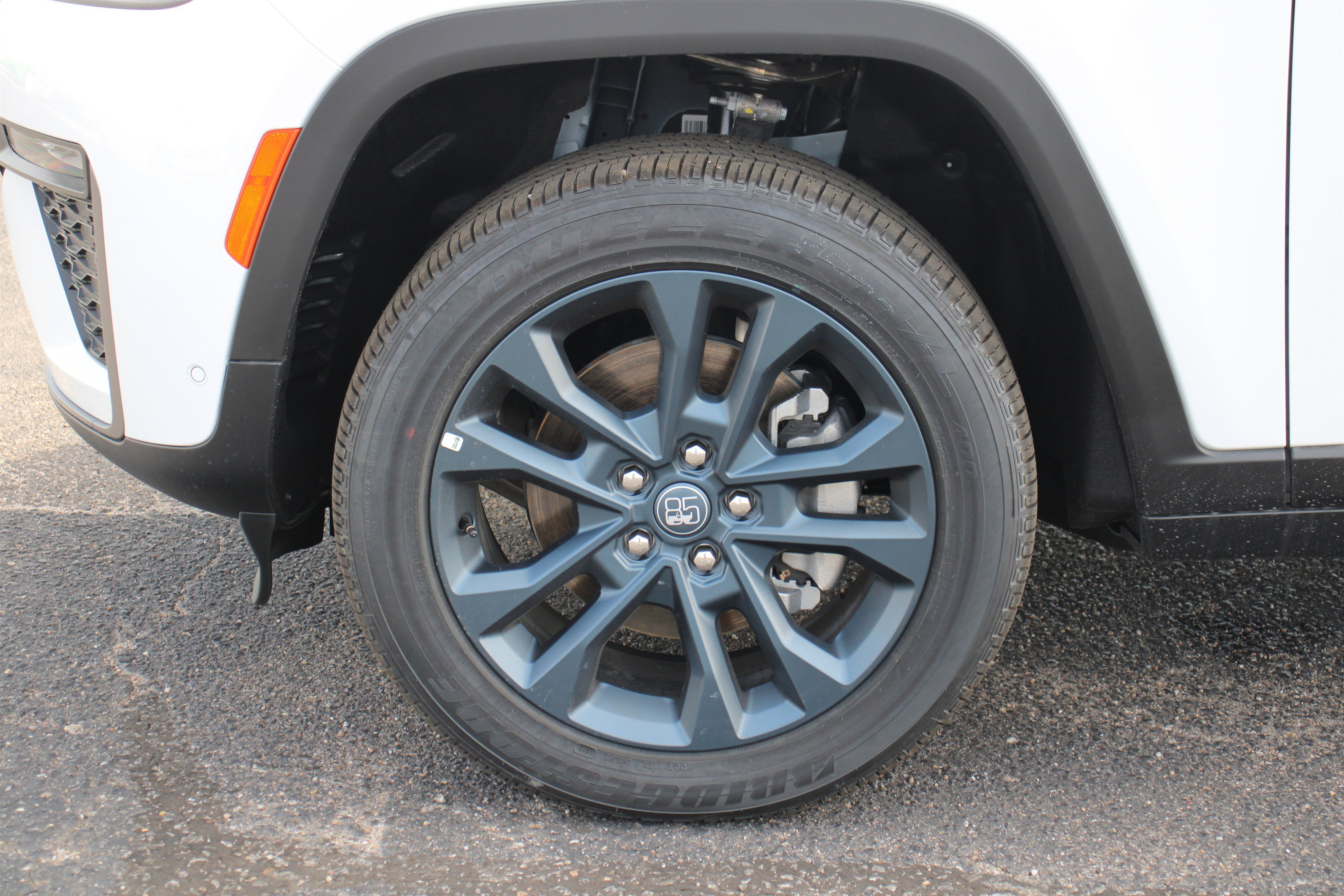 New 2026 Jeep Grand Cherokee L Limited AWD/4WD image 39