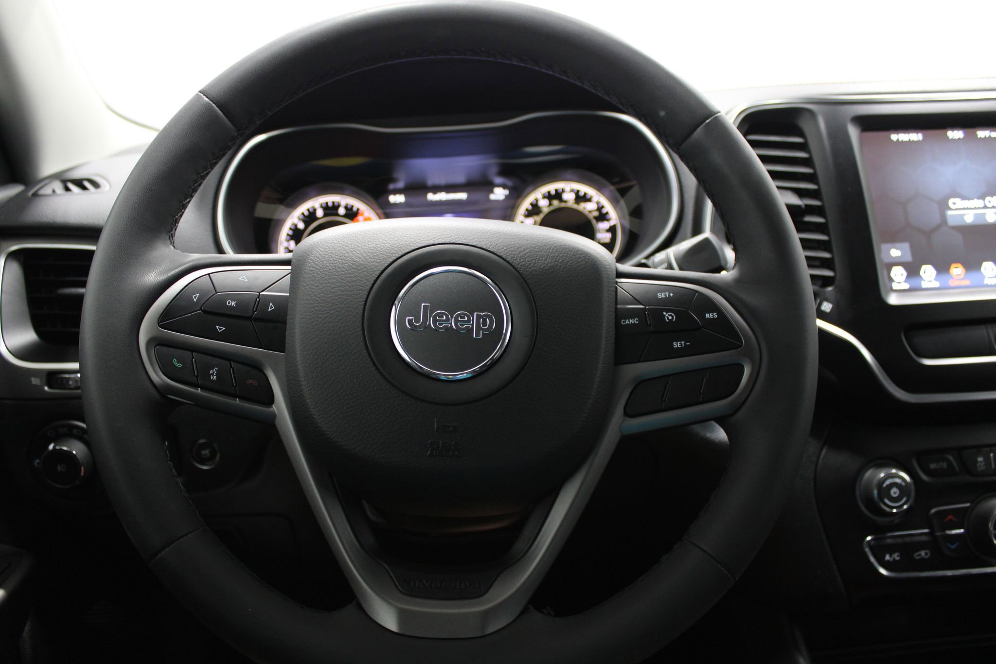 Used 2022 Jeep Cherokee Latitude Lux AWD/4WD image 30